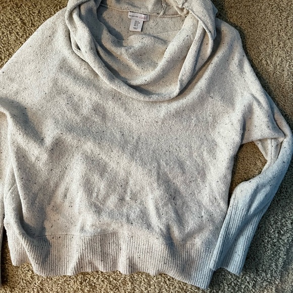 Soft Sweater - Picture 3 of 5